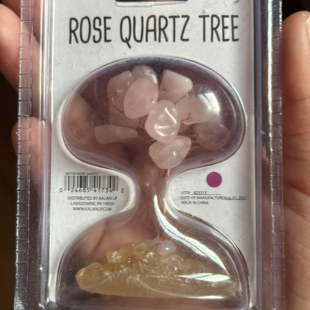Mini Rose Quartz Tree - Picture 2 of 2